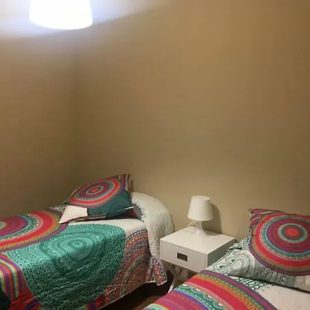 Apartamento En Barreiros. Playa Catedrales شقة